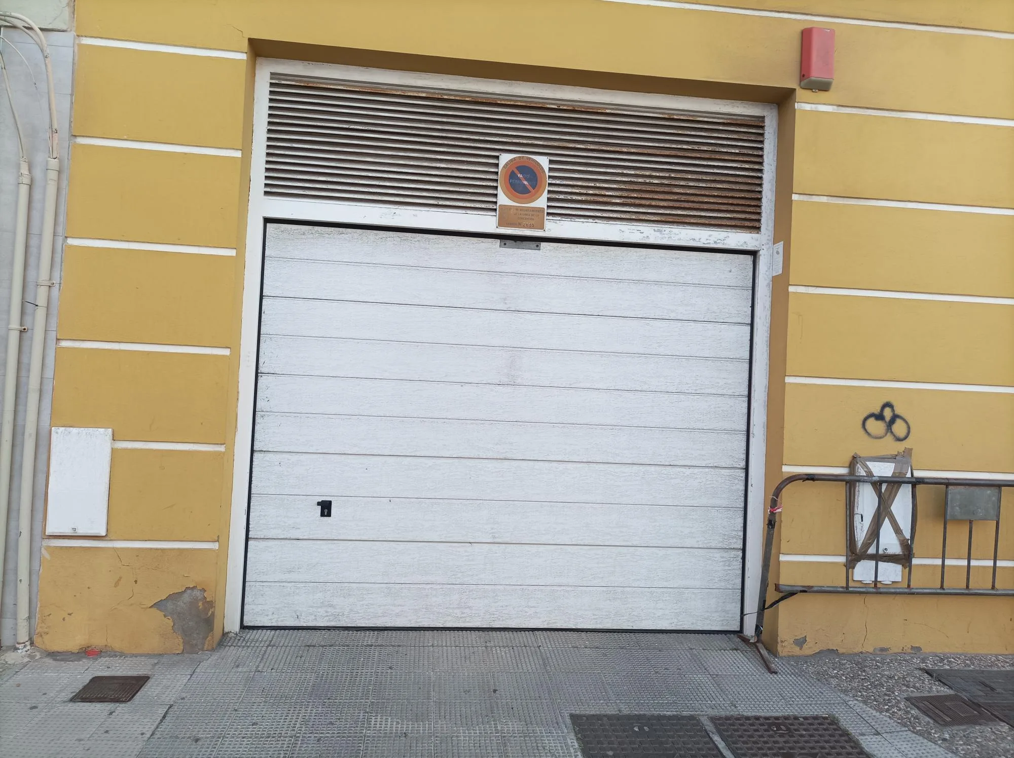 Foto 1/8 · AEAT
